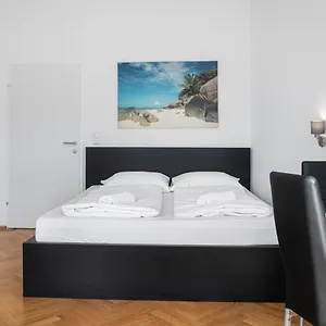 Superb 7br Shared Apartment- Near Hauptbahnhof Apartament Wiedeń