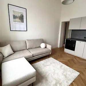 Old Town , Wi-fi , 2-beds , Aesthetics - By Hik Apartament Warszawa